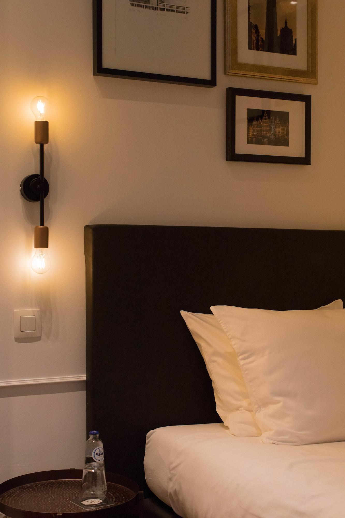 Hotel Industrie 3*