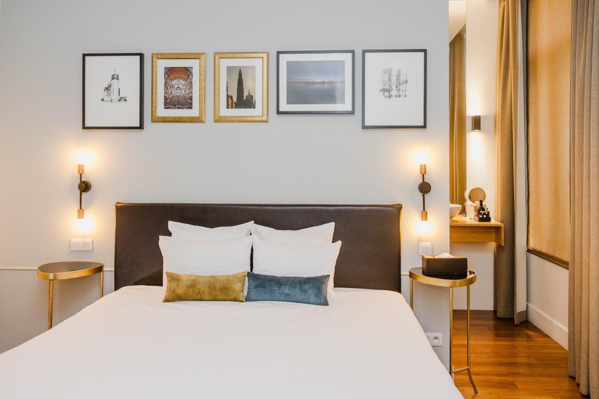 Hotel Industrie 3*